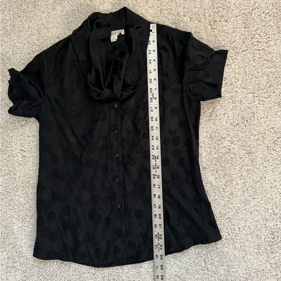 Pendleton Short Sleeve Silky Polka Dot Blouse Size 4 - Picture 7 of 7